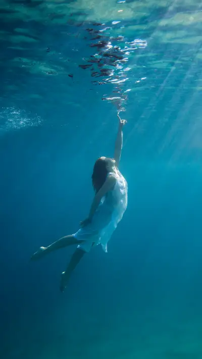 游泳一定不能有的习惯