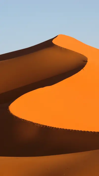 广阔的沙漠壁纸-锐景创意 - Screenshot 1