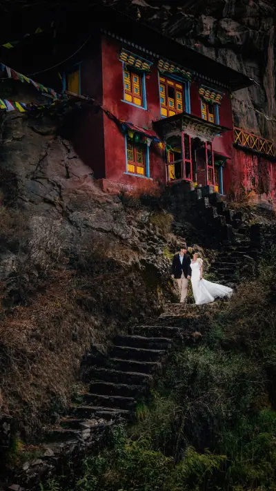 在探险中记录幸福时刻